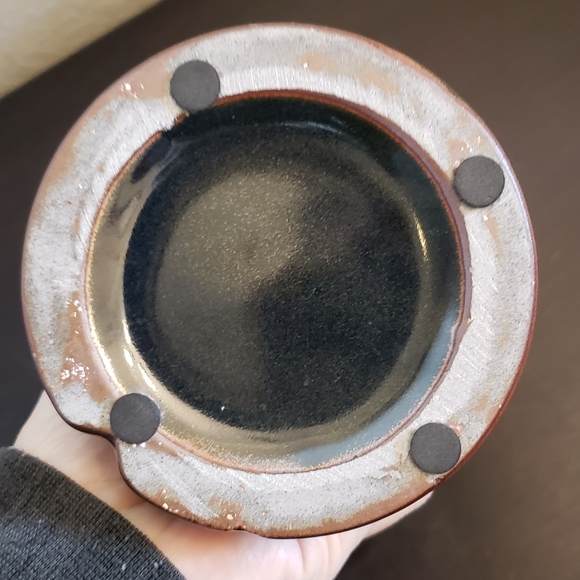 Eclectic Black & Gold 4 Button Collared Jacket Ceramic Vase - Picture 6 of 10